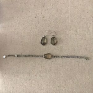 Chloe & Isabel bracelet with matching earrings